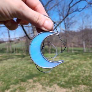 Crescent Moon Small (Blue Iridescent)