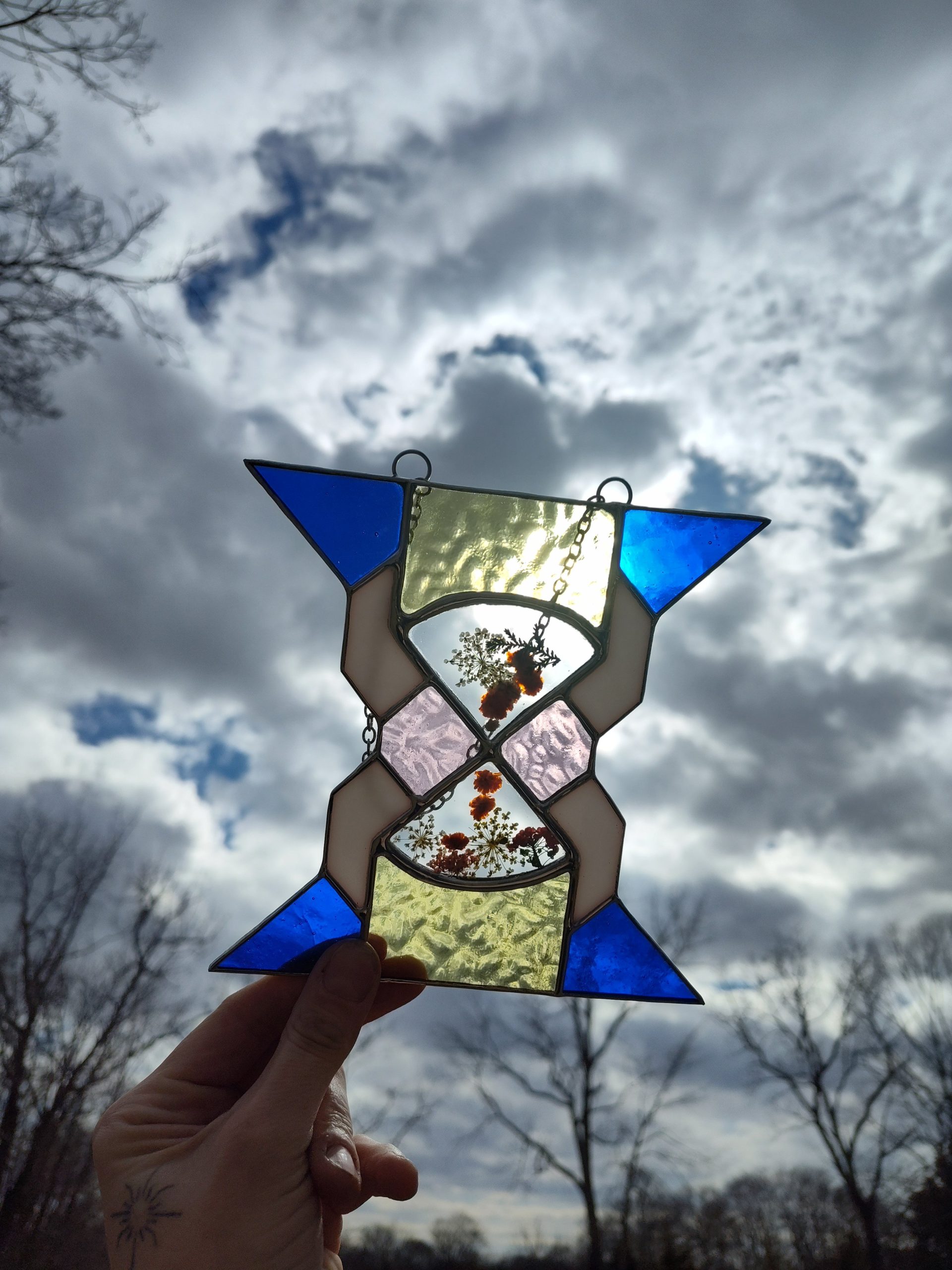 The Hour Glass - Image 2