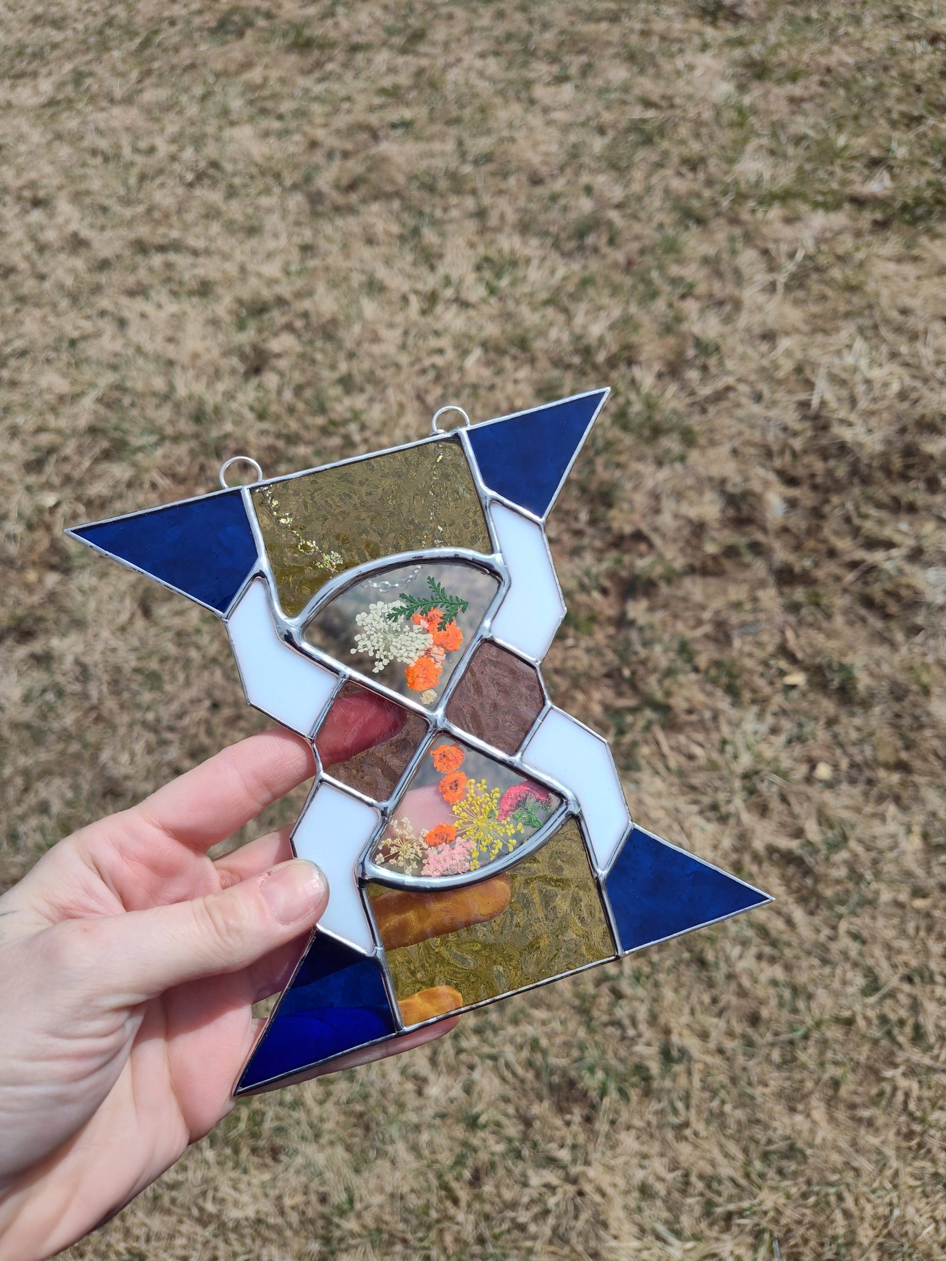 The Hour Glass - Image 3