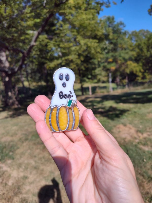 Ghost with Pumpkin Magnet